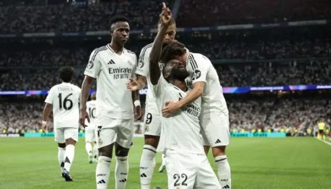 ريال مدريد يحقق المركز الأول بفوز سهل بثلاثية على سالزبورغ ريال مدريد يحقق المركز الأول بفوز سهل بثلاثية على سالزبورغ