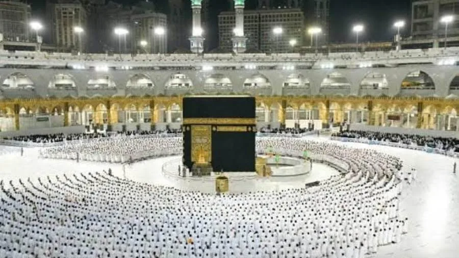 وزير السياحة والآثار يوافق على القواعد المنظمة لتنفيذ رحلات العمرة لموسم 1447 هـ وزير السياحة والآثار يوافق على القواعد المنظمة لتنفيذ رحلات العمرة لموسم 1447 هـ