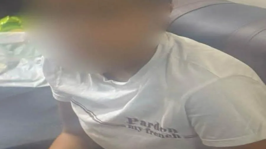 الداخلية توضح تفاصيل فيديو يدعي فيه طالبة تعرّض سيارتها لقطع الطريق من قبل شخصين في الجيزة الداخلية توضح تفاصيل فيديو يدعي فيه طالبة تعرّض سيارتها لقطع الطريق من قبل شخصين في الجيزة