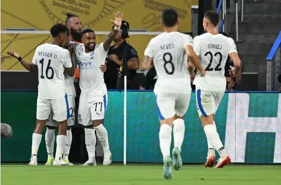 الفريق العربي والآسيوي الأول الذي يتأهل.. الهلال السعودي يصل لدور الـ16 في مونديال الأندية 2025 الفريق العربي والآسيوي الأول الذي يتأهل.. الهلال السعودي يصل لدور الـ16 في مونديال الأندية 2025
