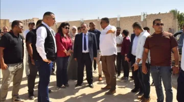 بمبلغ استثماري يبلغ 600 مليون جنيه، محافظ أسيوط يزور مجمع الصناعات الغذائية والرمان في البداري.