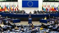 تخفيض الرسوم وشراء الغاز مقابل تأجيل العقوبات.. أوروبا تبحث عن اتفاق تجاري “عاجل” مع ترامب