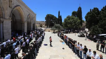 45 ألف فلسطيني يشاركون في صلاة الجمعة بالمسجد الأقصى