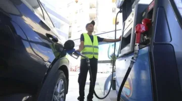 أسعار البنزين اليوم الجمعة في مصر: تعرف على توقيت الزيادة القادمة