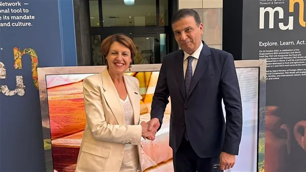 وزير الزراعة يجتمع مع نظيرته الفرنسية لمناقشة التعاون المشترك أثناء اجتماعات روما