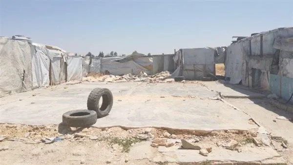 بلدية تقضي على مجموعة من المخيمات غير المنظمة للنازحين السوريين بلدية تقضي على مجموعة من المخيمات غير المنظمة للنازحين السوريين