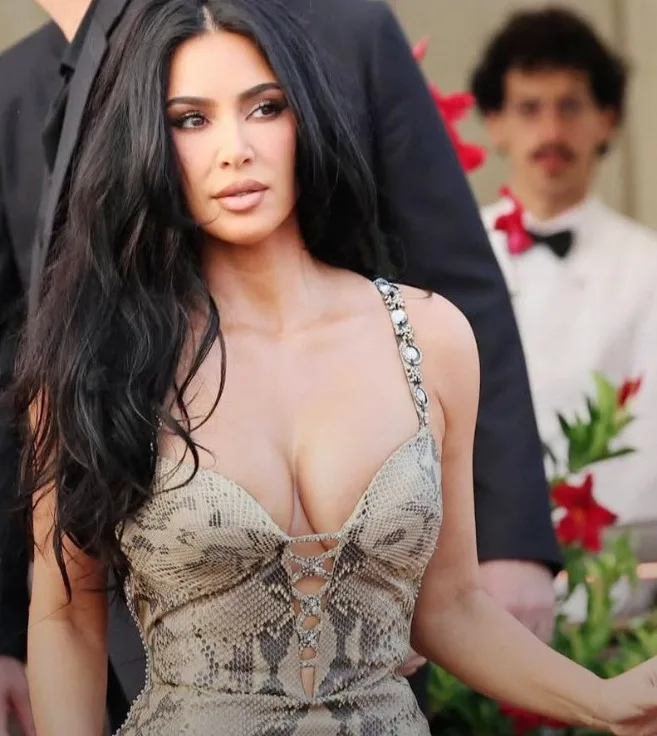 بتواجد نجوم العالم.. تكلفة حفل زفاف جيف بيزوس مؤسس أمازون الفخم في فينيسيا تصل إلى 50 مليون دولار بتواجد نجوم العالم.. تكلفة حفل زفاف جيف بيزوس مؤسس أمازون الفخم في فينيسيا تصل إلى 50 مليون دولار