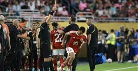 عاجل: الأسماء المفقودة من قائمة الأهلي الأولية للموسم المقبل تشمل الصفقات الجديدة.