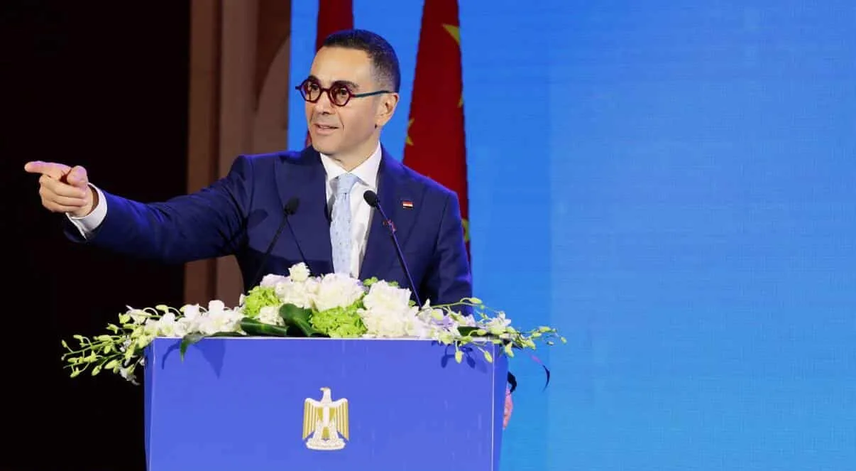 الخطيب: السوق المصري يمتلك عوامل واتفاقيات تؤهله لاستقطاب المزيد من الاستثمارات الأجنبية. الخطيب: السوق المصري يمتلك عوامل واتفاقيات تؤهله لاستقطاب المزيد من الاستثمارات الأجنبية.