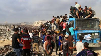 الأونروا تُعبر عن قلقها من أن مراكز توزيع المساعدات في غزة أصبحت “ميادين للقتل” الأونروا تُعبر عن قلقها من أن مراكز توزيع المساعدات في غزة أصبحت “ميادين للقتل”