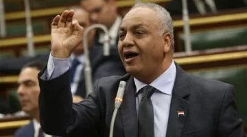 مصطفى بكري: الحكومة ستجعل 15 مليون مواطن يعيشون في حالة من القلق والخوف من الطرد بسبب قانون الإيجار القديم.