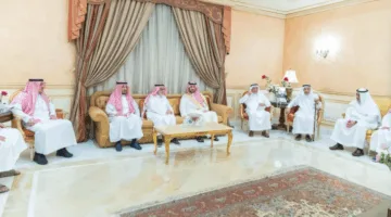 نائب أمير المنطقة الشرقية يقدم التعازي لمحمد البسام في وفاة ابنه