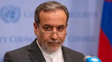 عراقجي: ينبغي على ترامب الامتناع عن استخدام نبرة “غير مناسبة” مع خامنئي