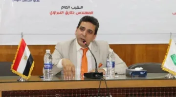 موجه فيزياء: نسبة كبيرة من أسئلة امتحان الثانوية العامة تتطابق مع النماذج المعتمدة.