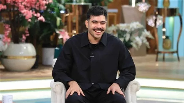 اليوتيوبر أحمد رمزي يوضح سبب نجاحه (فيديو) اليوتيوبر أحمد رمزي يوضح سبب نجاحه (فيديو)