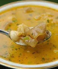 كنز غذائي حقيقي: شوربة الكوارع revitalizes العظام والجسم كنز غذائي حقيقي: شوربة الكوارع revitalizes العظام والجسم