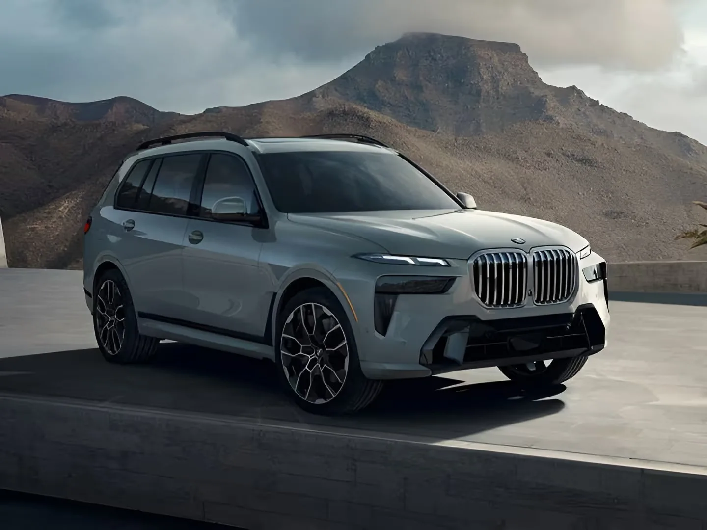 أسعار ومواصفات BMW X7 طراز 2025 في المملكة العربية السعودية.. صور