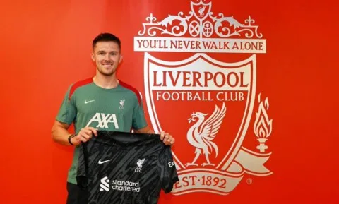 ليفربول يعلن عن صفقة انضمام الحارس فريدي وودمان ليفربول يعلن عن صفقة انضمام الحارس فريدي وودمان
