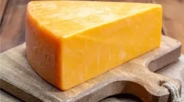 تناول الجبنة في المساء يؤثر سلبًا على نوعية النوم… تفاصيل دراسة حديثة.