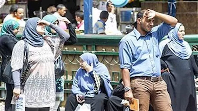 ارتفاع درجات الحرارة والرياح وانخفاض الرؤية.. الأرصاد تكشف عن توقعات الطقس للأيام الستة القادمة ارتفاع درجات الحرارة والرياح وانخفاض الرؤية.. الأرصاد تكشف عن توقعات الطقس للأيام الستة القادمة