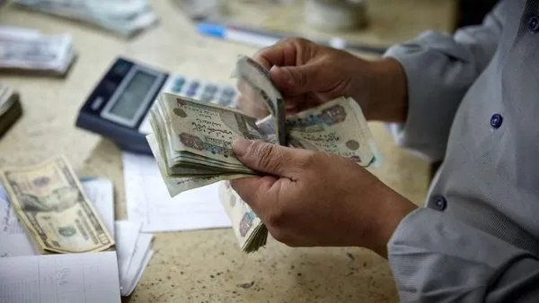 متى تستطيع الابنة الحصول على معاش والدها المتوفى؟ وهل يؤثر زواجها على استحقاقها؟ | التفاصيل هنا