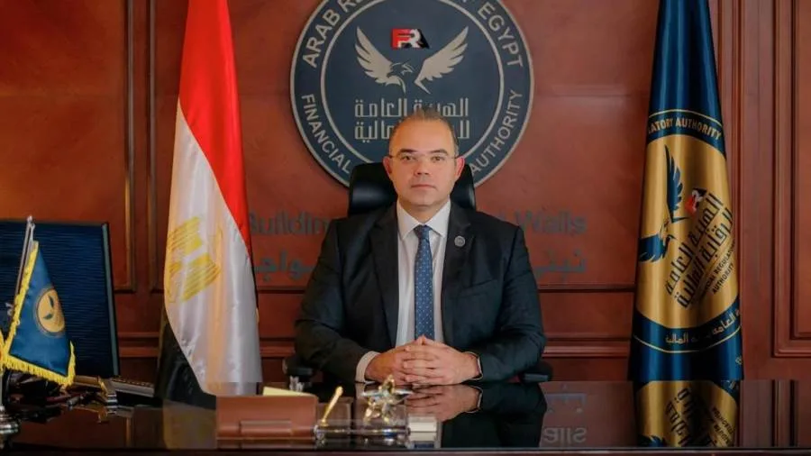 رئيس الهيئة المالية يطلب من شركة تأمين حوادث السيارات صرف 100 ألف جنيه لكل ضحية في حادث المنوفية.