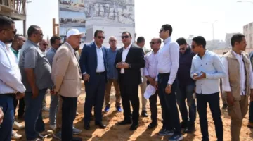 وزير الإسكان يقوم بزيارة تفقدية لمشروع ديارنا و الطرق والمحاور في مدينة العاشر من رمضان