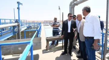 الشربيني يزور مشروع الإسكان المستدام وتحديث نظام الصرف الصناعي في المنطقة الصناعية A1 بالعاشر