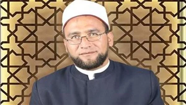 الشيخ أحمد خليل: التمثيل وارتداء الأقنعة خلال فترة الخطوبة يؤديان إلى الطلاق وتفكيك الأسرة.