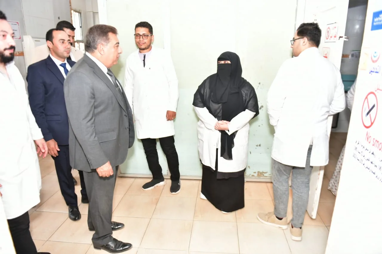 تبرعك ينقذ الأرواح.. محافظ الدقهلية يزور حملة التبرع بالدم في مستشفى بلقاس