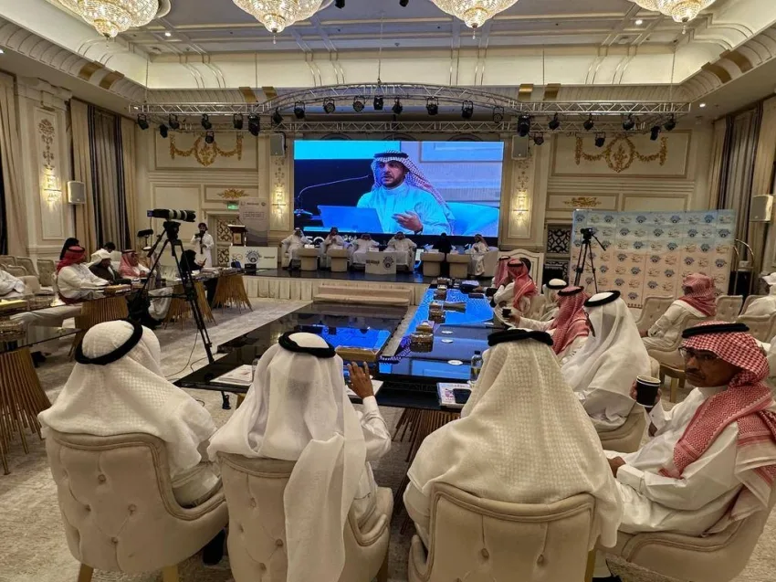 أدبي جدة يعزز أهمية التراث الأدبي من خلال تحليل النصوص أدبي جدة يعزز أهمية التراث الأدبي من خلال تحليل النصوص