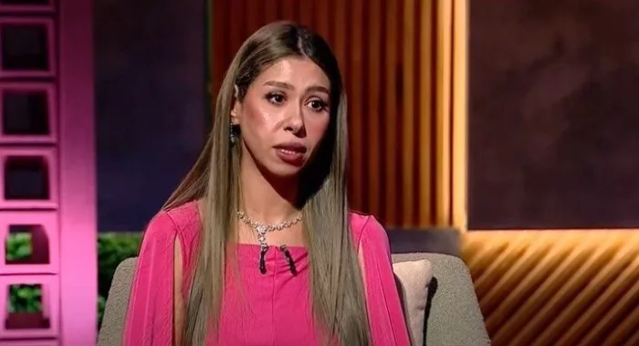 «خوف يجتاحني».. إيناس عز الدين تناشد جمهورها بالدعاء لها.