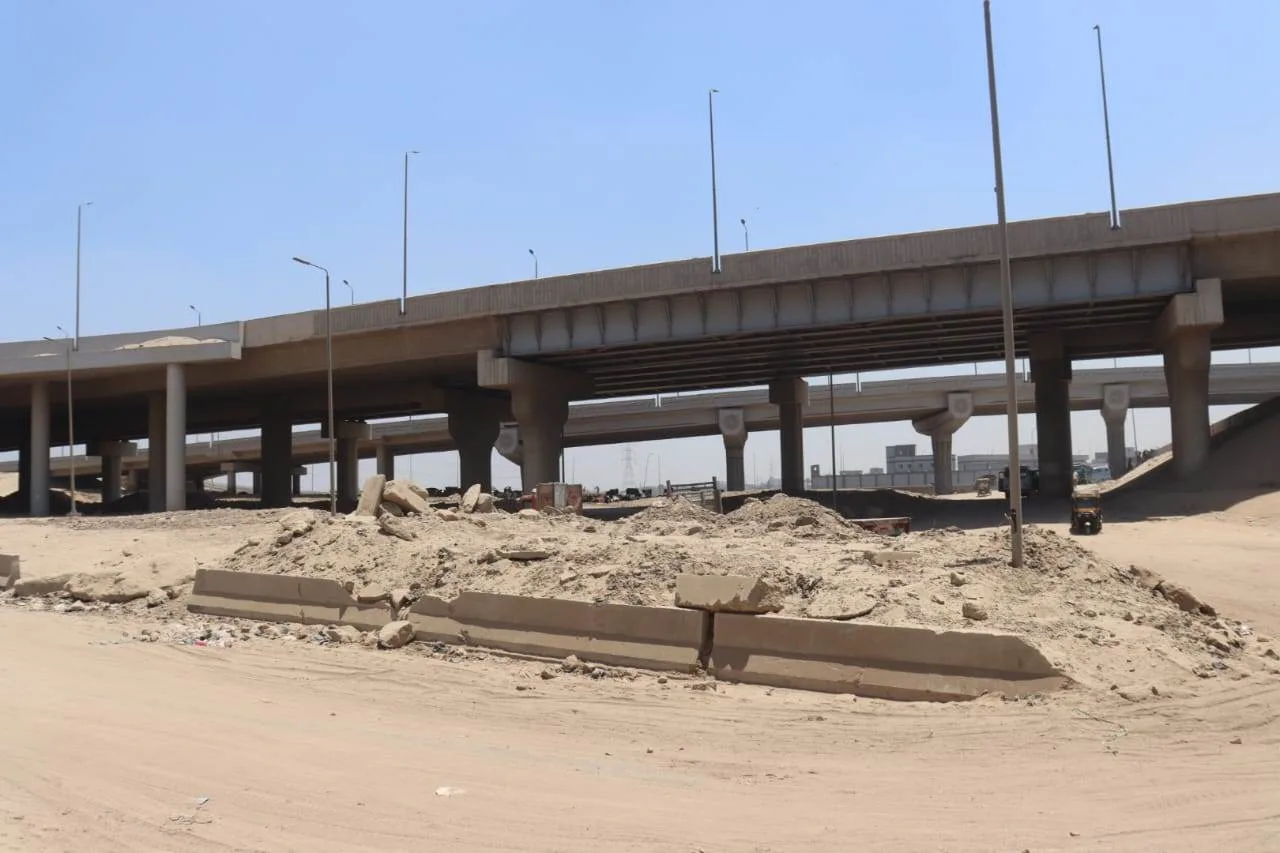 محافظ القليوبية يزور منطقة كباري العصار لتطوير مشاريع خدمية للشباب