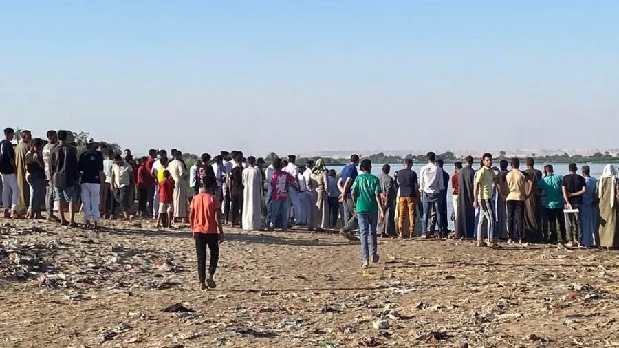 غرق أربعة أفراد في نهر النيل واعتقال مالك القارب في بني مزار بالمنيا غرق أربعة أفراد في نهر النيل واعتقال مالك القارب في بني مزار بالمنيا