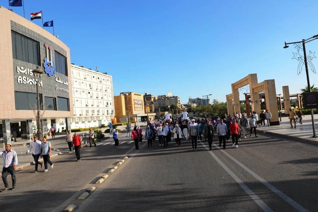 محافظ أسوان يطلق فعاليات الاحتفال باليوم العالمي للتبرع بالدم محافظ أسوان يطلق فعاليات الاحتفال باليوم العالمي للتبرع بالدم