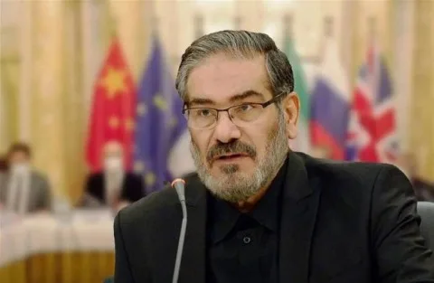بعد محاولة اغتياله، المستشار السياسي للمرشد الأعلى علي شمخاني يرد على إسرائيل. بعد محاولة اغتياله، المستشار السياسي للمرشد الأعلى علي شمخاني يرد على إسرائيل.