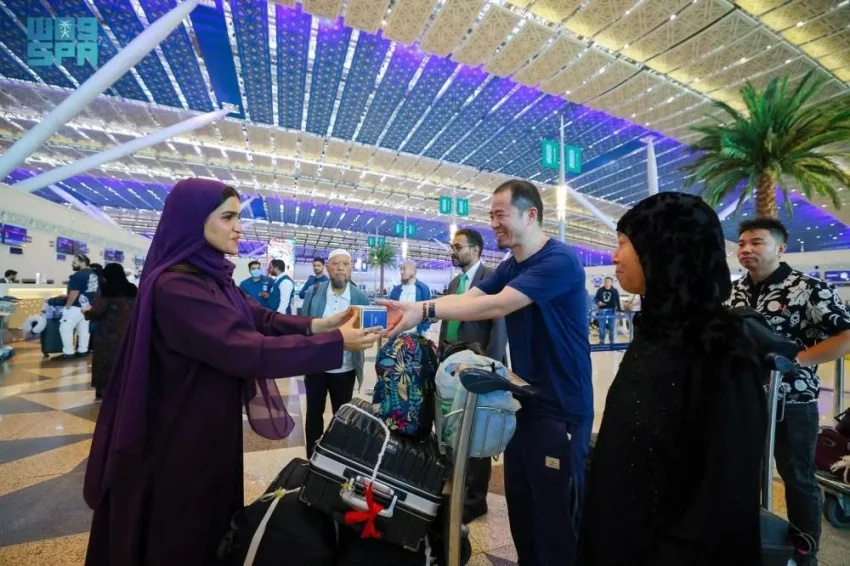 مطار جدة يطلق أولى رحلات شركة هاينان للطيران الصينية مطار جدة يطلق أولى رحلات شركة هاينان للطيران الصينية
