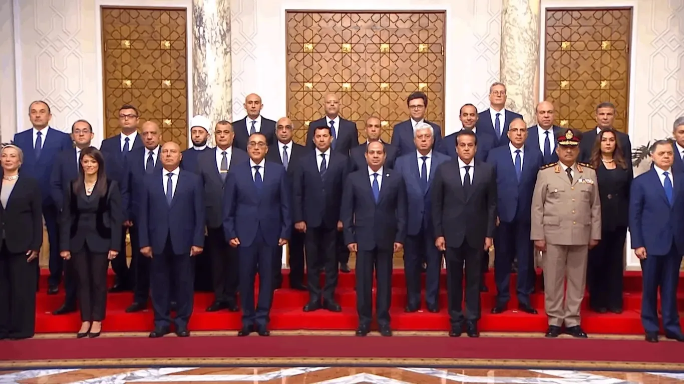 من الأزمات إلى التقديرات العالمية: حكومة التحديات تخلق قصة نجاح في التنمية من الأزمات إلى التقديرات العالمية: حكومة التحديات تخلق قصة نجاح في التنمية