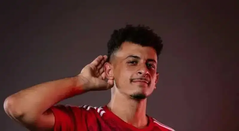 عمر الساعي يقدم الضربة الثانية للنادي الأهلي.. تفاصيل مثيرة عمر الساعي يقدم الضربة الثانية للنادي الأهلي.. تفاصيل مثيرة