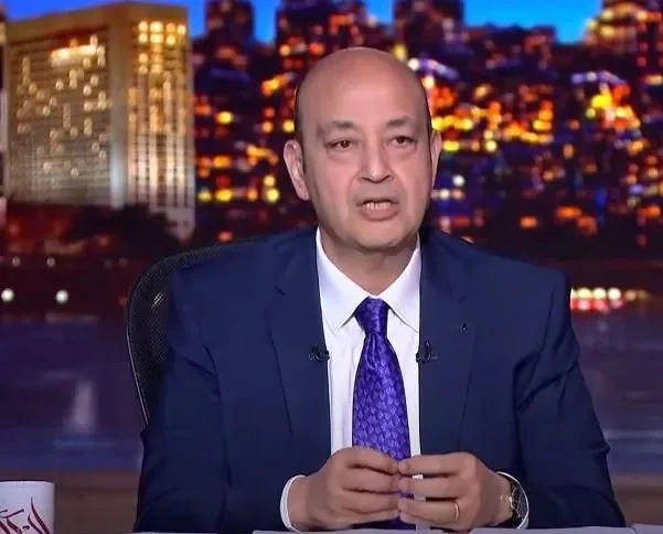 عمرو أديب يطالب بتشكيل لجنة تحقيق محايدة حول تدهور الطريق الإقليمي: “أين ذهبت أموالنا؟”