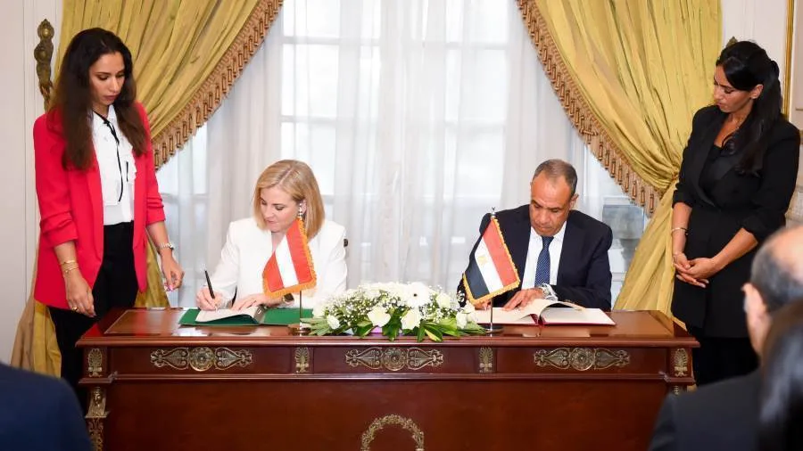 وزير الخارجية يعقد محادثات سياسية مع نظيرته من النمسا وزير الخارجية يعقد محادثات سياسية مع نظيرته من النمسا