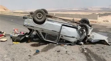 رفع بقايا حادث انقلاب سيارة خاصة على محور 6 أكتوبر