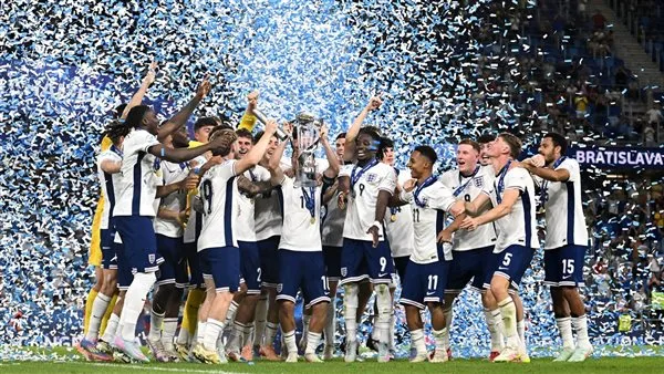 منتخب إنجلترا يتوج بلقب يورو الشباب بعد الفوز على ألمانيا
