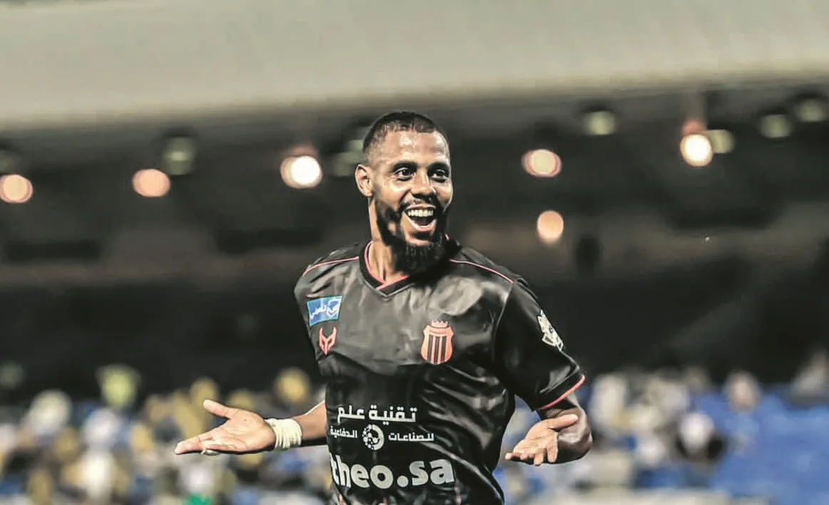 القطراوي يتوصل لاتفاق مع فايز سليماني القطراوي يتوصل لاتفاق مع فايز سليماني