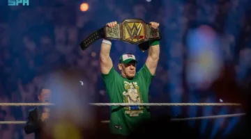 تجمع حاشد في الرياض لمنافسات WWE ليلة الأبطال featuring مواجهات عالمية