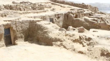 اكتشاف ثلاث قبور تاريخية جديدة في جنوب مصر