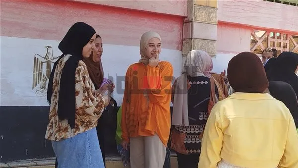 غرفة عمليات الثانوية العامة: عدم وجود شكاوى بشأن امتحان اللغة الإنجليزية وإشادة بتيسير الأسئلة غرفة عمليات الثانوية العامة: عدم وجود شكاوى بشأن امتحان اللغة الإنجليزية وإشادة بتيسير الأسئلة