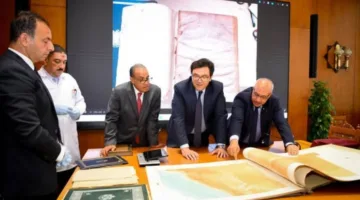 وزير الخارجية ووزير الهجرة يلتقيان وزير الثقافة لمناقشة التعاون في مجال حفظ وترميم الوثائق