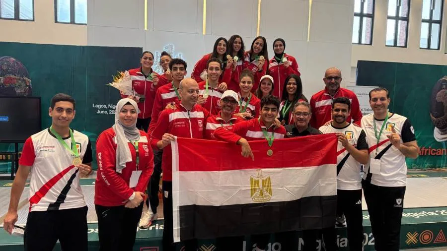 مصر تتصدر ترتيب بطولة أفريقيا للسلاح في نيجيريا بـ 21 ميدالية. مصر تتصدر ترتيب بطولة أفريقيا للسلاح في نيجيريا بـ 21 ميدالية.