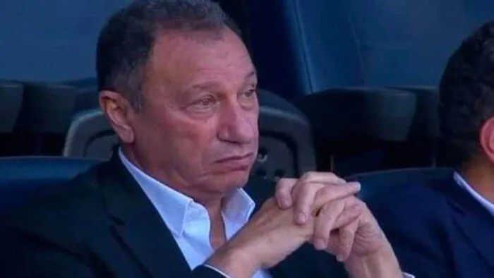 اجتماع رئيسي في الأهلي لتقرير الصفقات واللاعبين المغادرين اجتماع رئيسي في الأهلي لتقرير الصفقات واللاعبين المغادرين